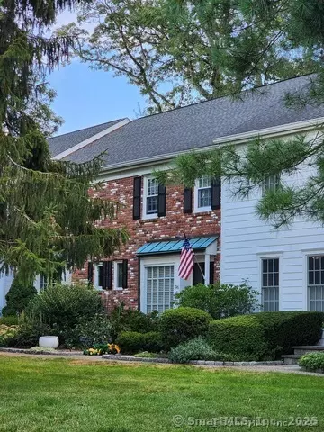 96 East Ave #C, New Canaan, CT 06840