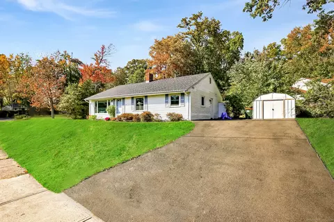 54 Kondracki Ln, Wallingford, CT 06492