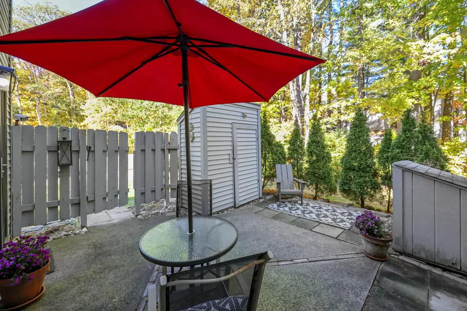 Exterior - 5 Staunton Ct #A, Farmington, CT 06032 photo 2 of 2