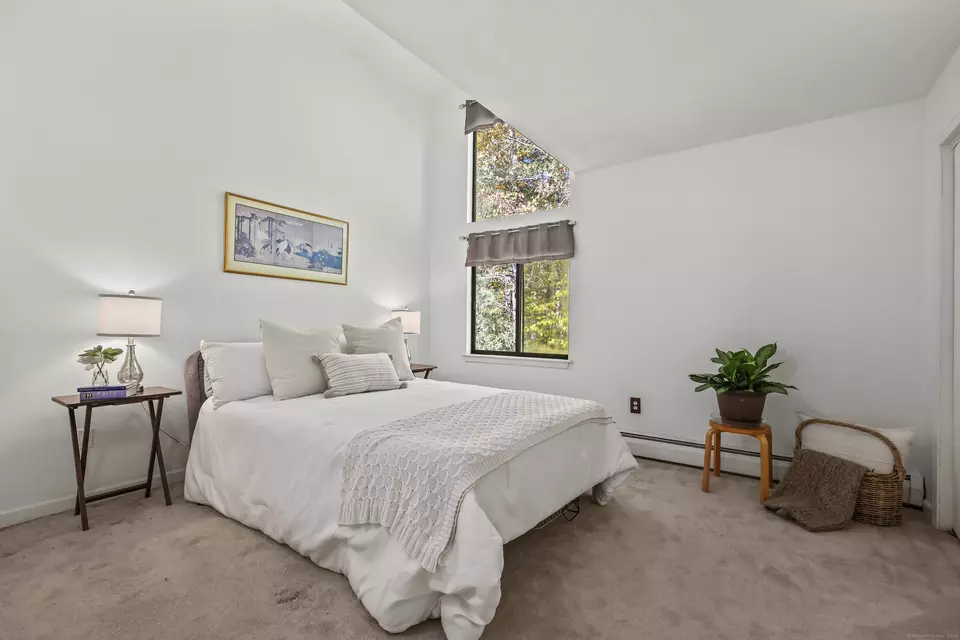 Bedroom - 5 Staunton Ct #A, Farmington, CT 06032 photo 1 of 4