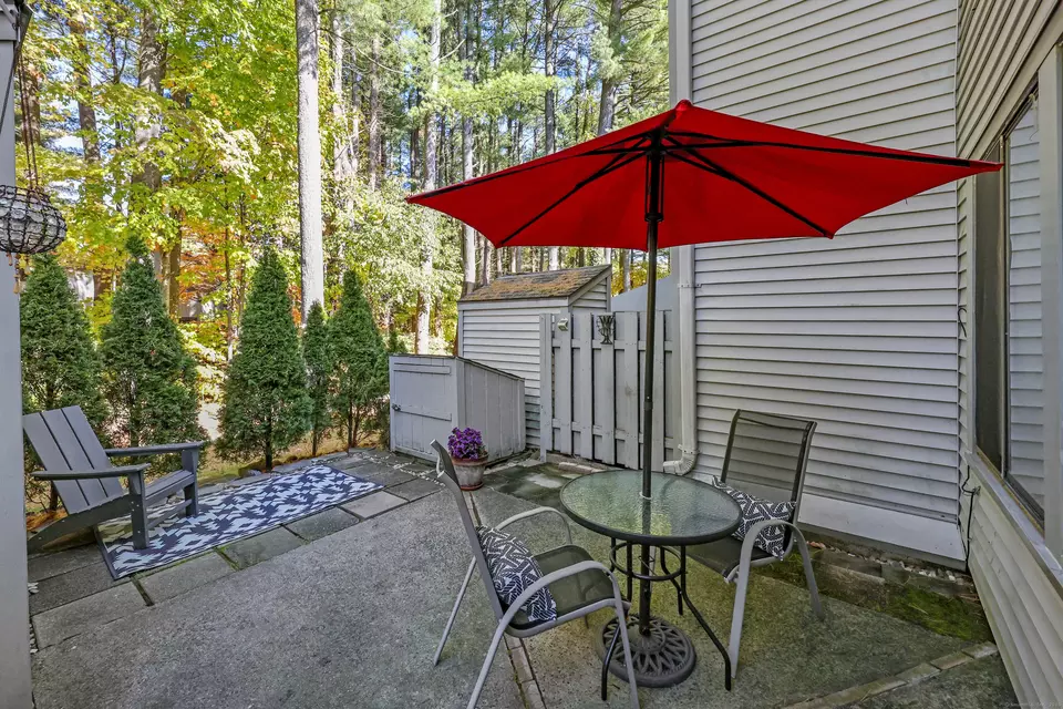 Exterior - 5 Staunton Ct #A, Farmington, CT 06032 photo 1 of 2