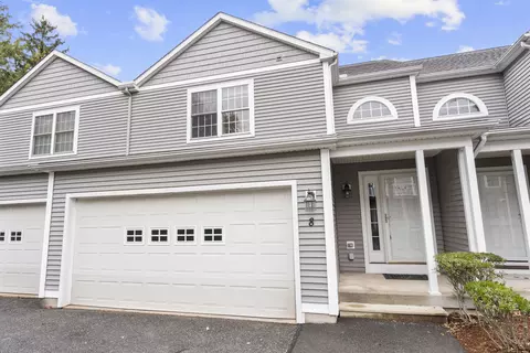 8 Canoe Birch Ct #8, Berlin, CT 06037