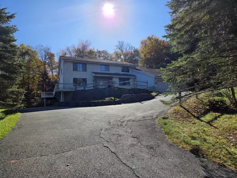 7 Glenview Dr, Sherman, CT 06784