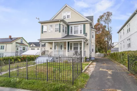 218 Holcomb St, Hartford, CT 06112