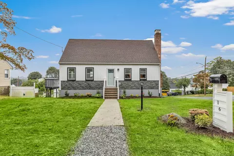 16 Oakdale St, Bridgeport, CT 06606