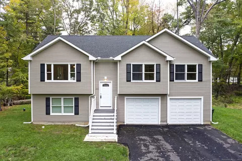 143 Oak St # R, East Hartford, CT 06118