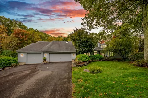 39 High Ridge Holw, Avon, CT 06001