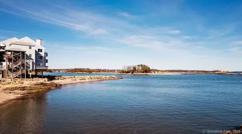 1 Mansfield Grove Rd #206, East Haven, CT 06512