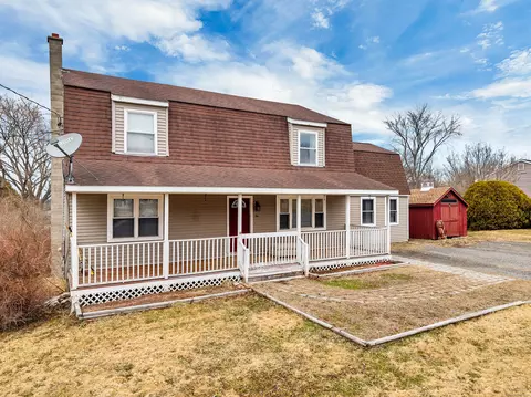 24 Marie St, Plainfield, CT 06374
