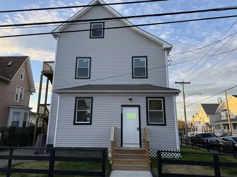 144 Cottage St, Bridgeport, CT 06605