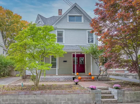 9 Thames Ter, Norwich, CT 06360