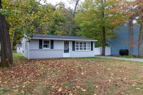 90 Cottage Rd, Enfield, CT 06082