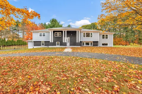 152 Richards Dr, Monroe, CT 06468