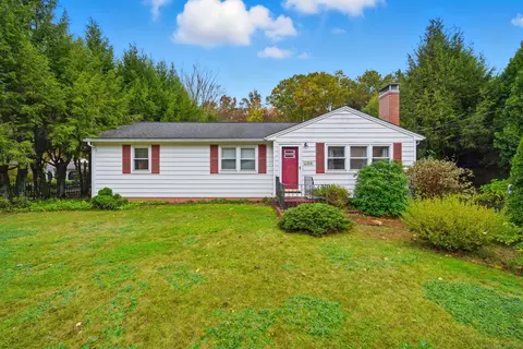 166 Lake St, Manchester, CT 06042