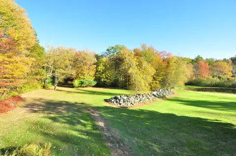 86 Case St, Granby, CT 06090