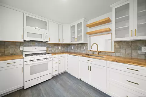 245 Cherry Ave #I15, Watertown, CT 06795