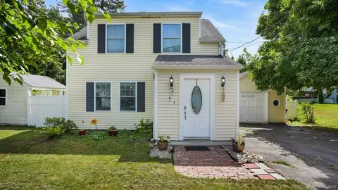 1371 Old North Colony Rd, Meriden, CT 06450