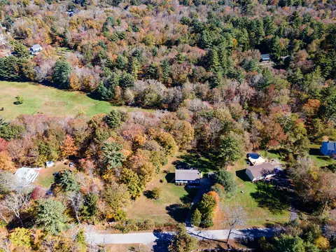 128 Fitzgerald Rd, Brooklyn, CT 06234