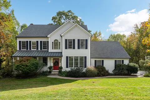 52 Leighton Trl, Guilford, CT 06437