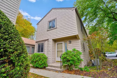 33 Happy Hollow Cir #C, Stratford, CT 06614