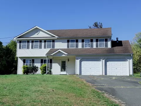 6 Spoonville Rd, East Granby, CT 06026