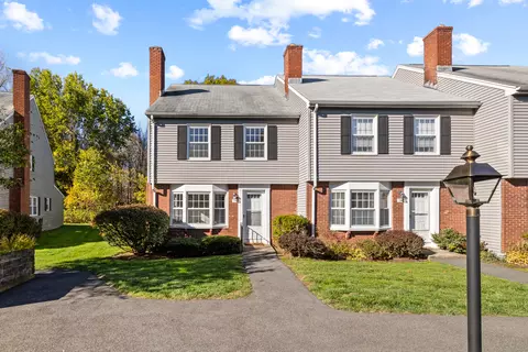 7 Barrington Dr #A, Wethersfield, CT 06109
