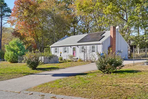 216 Elliot Dr, Colchester, CT 06415