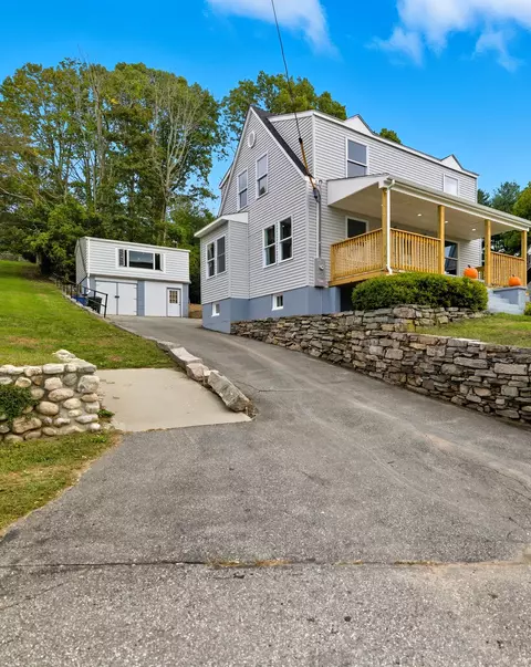 62 Slocomb Ter, Groton, CT 06340