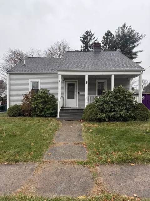 5 Roosevelt St, Hamden, CT 06514