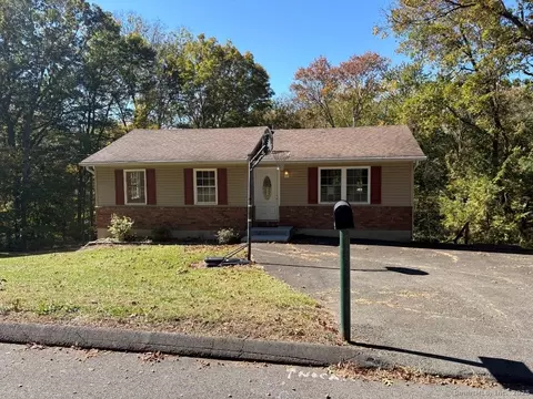 14 Clayton Rd, Danbury, CT 06811