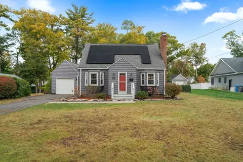 67 Olcott Dr, Manchester, CT 06040