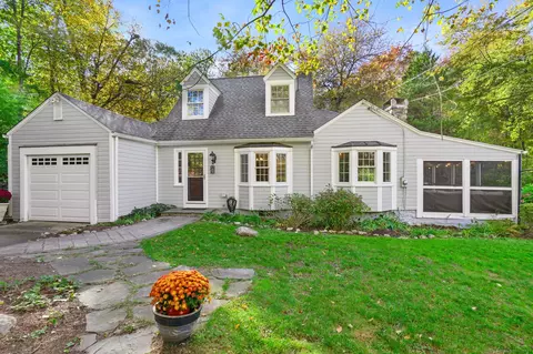 477 Newtown Tpke, Redding, CT 06896