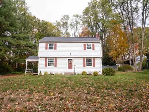 60 Simonds Ave, Canton, CT 06019