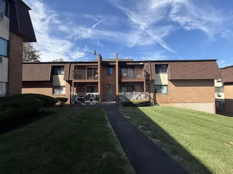 581 Crown St #63, Meriden, CT 06450