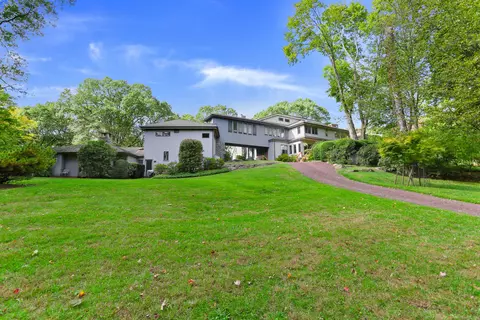 43 Sterling Rd, Greenwich, CT 06831