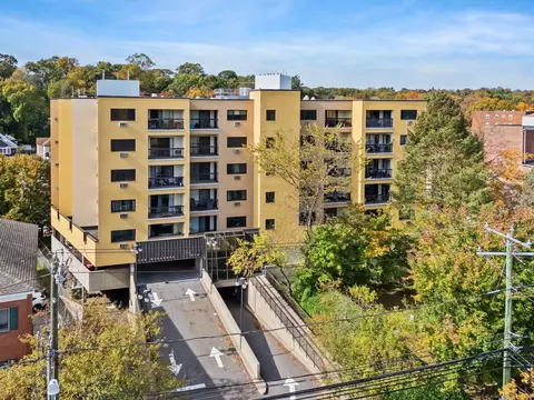 970 Hope St #4J, Stamford, CT 06907