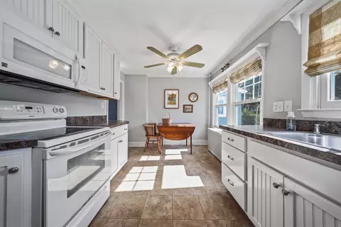 40 Laval St, Waterbury, CT 06706