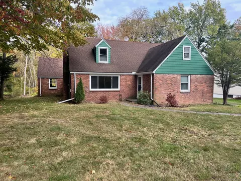 70 Tunxis Ave, Bloomfield, CT 06002