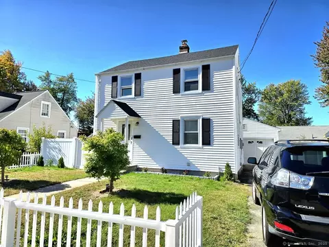 127 Hollywood Ave, West Hartford, CT 06110