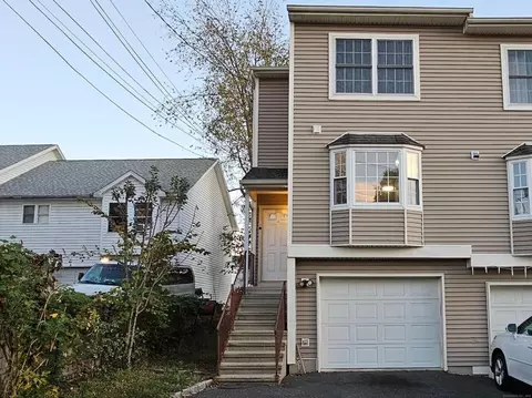 78 Lee Ave #1, Danbury, CT 06810