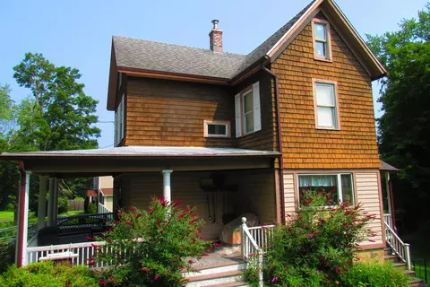 12 Mountainville Rd, Danbury, CT 06810