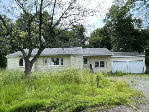 30 Ann Pl, Meriden, CT 06450