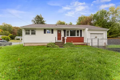 117 E Harold St, Bloomfield, CT 06002