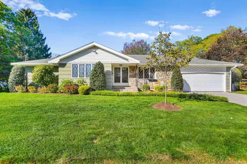 45 Hall Rd, Stratford, CT 06614