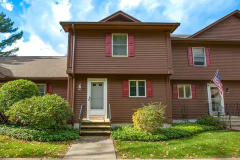 42 Candlewood Dr #42, Enfield, CT 06082