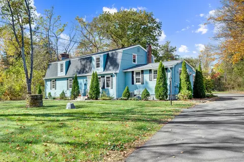 1616 Middletown Ave, Northford, CT 06472