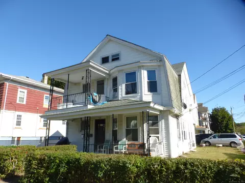 50 Beecher Ave, Waterbury, CT 06705