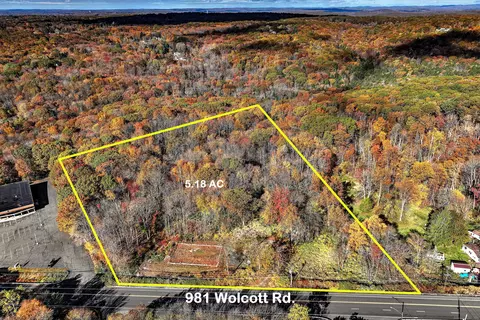 981 Wolcott Rd, Wolcott, CT 06716
