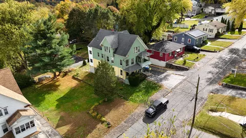 180 Monmouth Ave, Waterbury, CT 06704