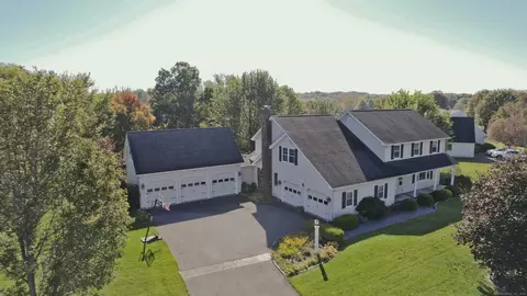 57 Kildeer Ln, Suffield, CT 06078